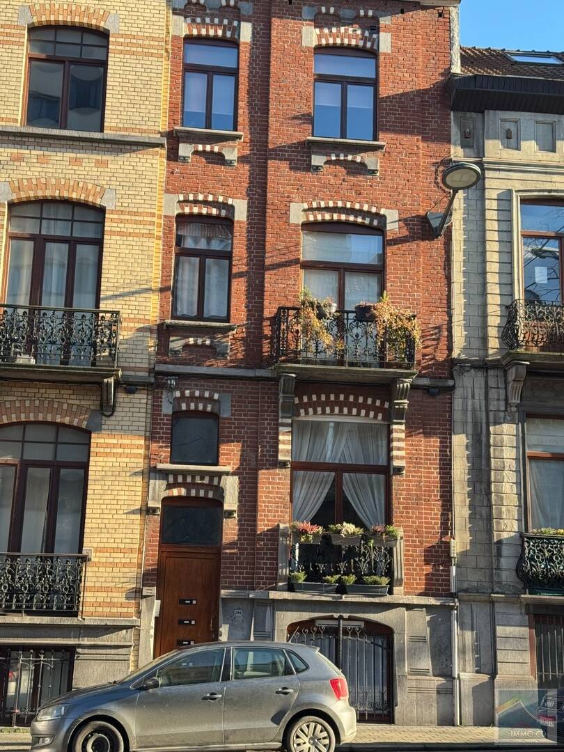 Huis te koop in Etterbeek 1040 849500.00€ 6 slaapkamers 265.00m² - Zoekertje 452116