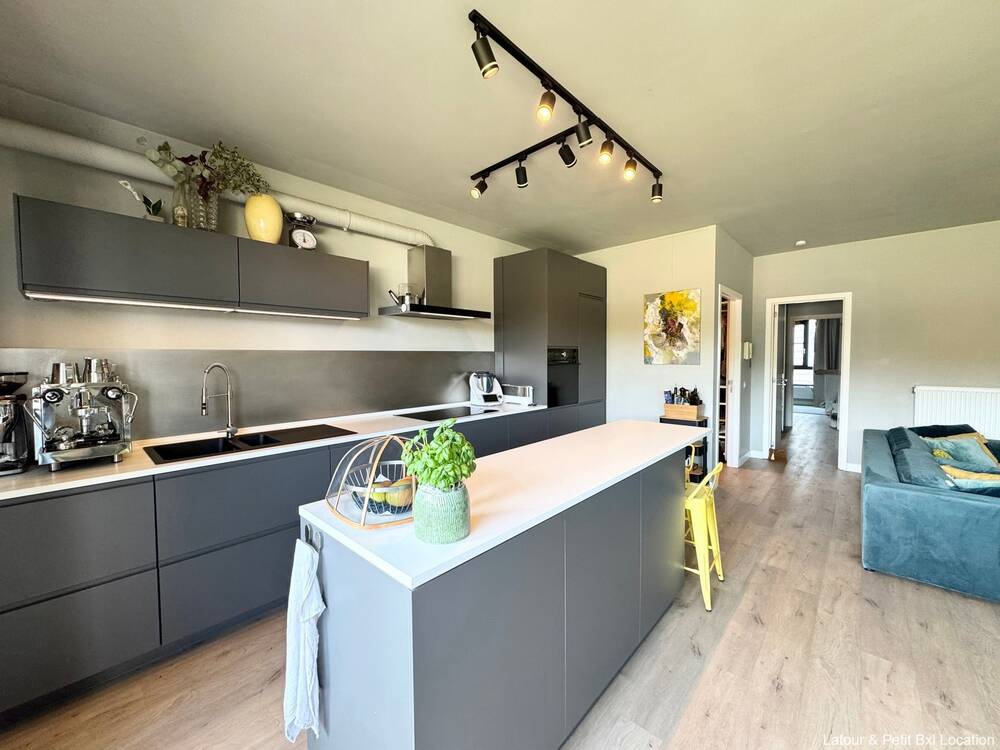 Appartement te huur in Schaarbeek 1030 2300.00€ 3 slaapkamers 120.00m² - Zoekertje 452130