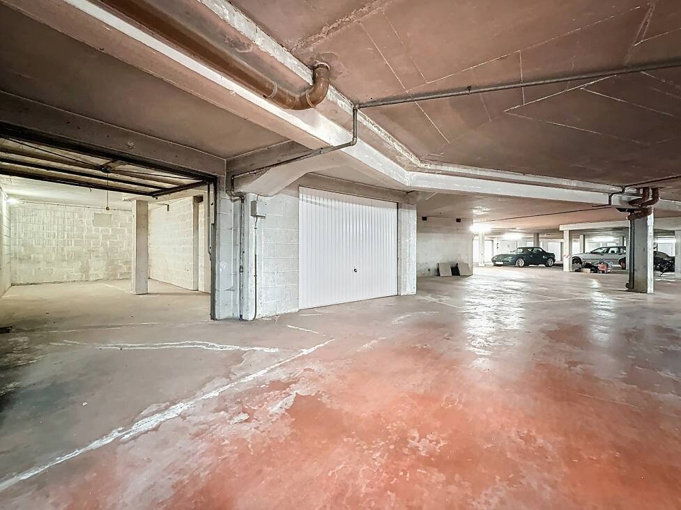 Parking & garage te koop in Sint-Lambrechts-Woluwe 1200 25000.00€ slaapkamers m² - Zoekertje 451658