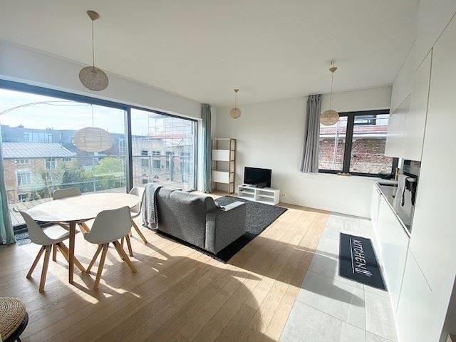 Penthouse te huur in Elsene 1050 2080.00€ 2 slaapkamers 100.00m² - Zoekertje 453098