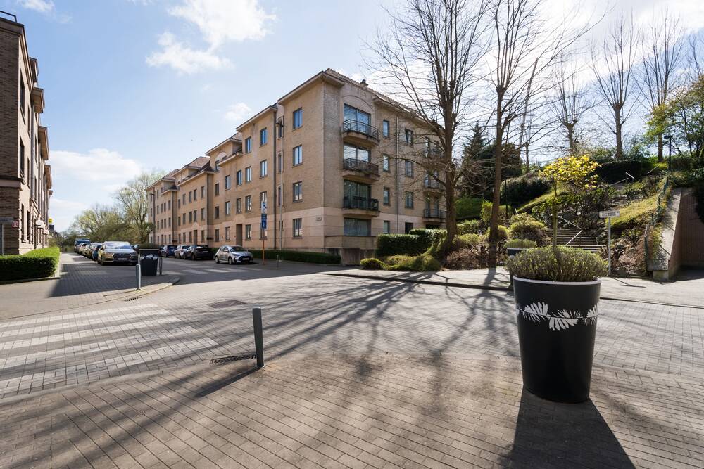 Rez-de-chaussée à vendre à Woluwe-Saint-Lambert 1200 485000.00€ 2 chambres 126.00m² - annonce 452587
