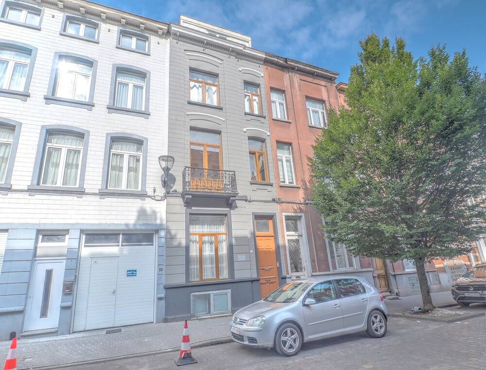 Immeuble mixte à vendre à Molenbeek-Saint-Jean 1080 450000.00€ 5 chambres 240.00m² - annonce 452465