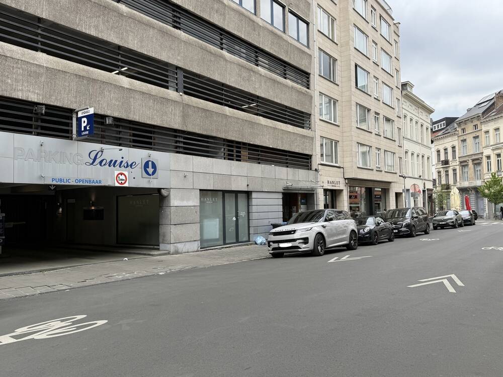 Parking à vendre à Saint-Gilles 1060 109000.00€ chambres m² - annonce 452651