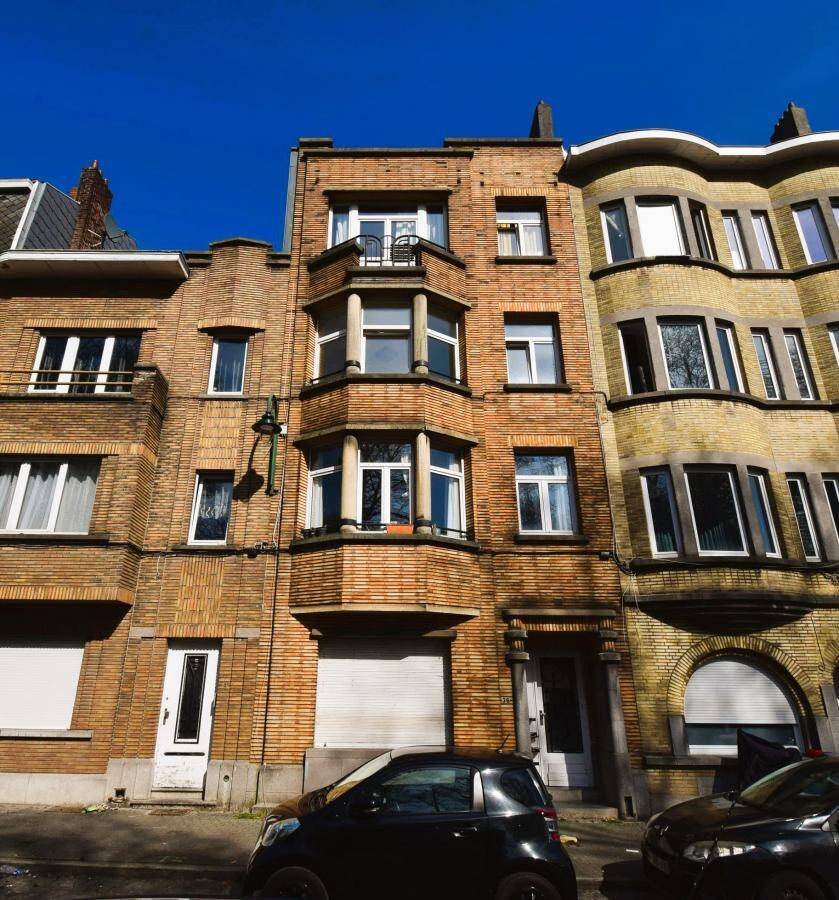 Benedenverdieping te koop in Sint-Jans-Molenbeek 1080 210000.00€ 1 slaapkamers 80.00m² - Zoekertje 453214