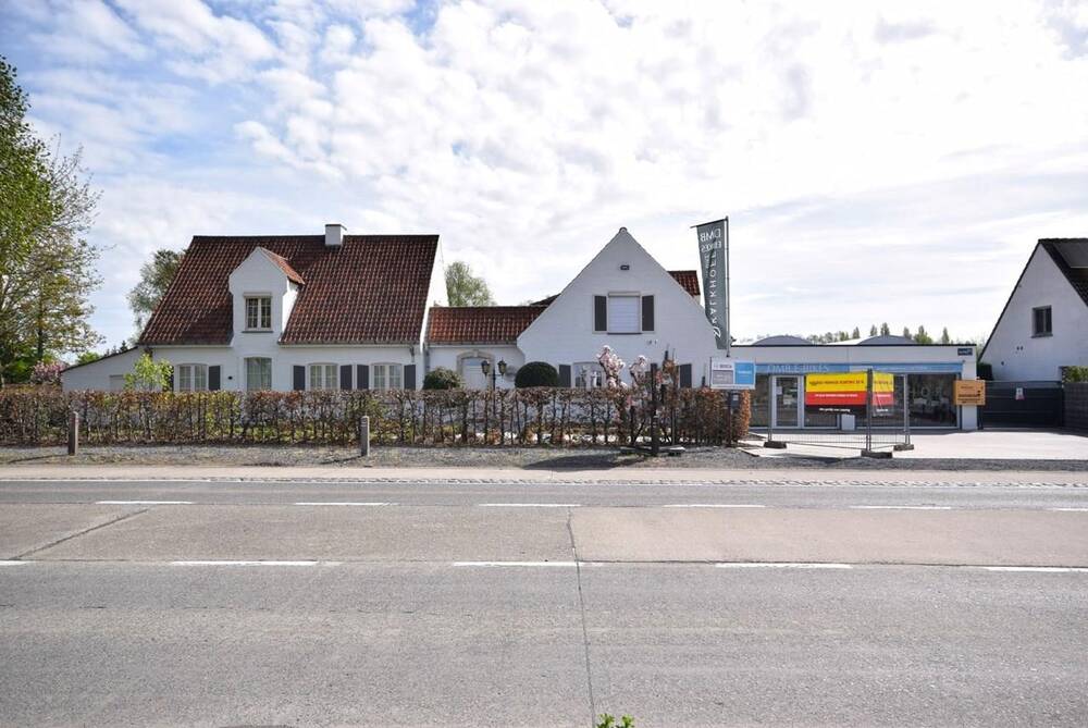 Villa à louer à Ledegem 8880 2750.00€ 4 chambres 443.00m² - annonce 452476