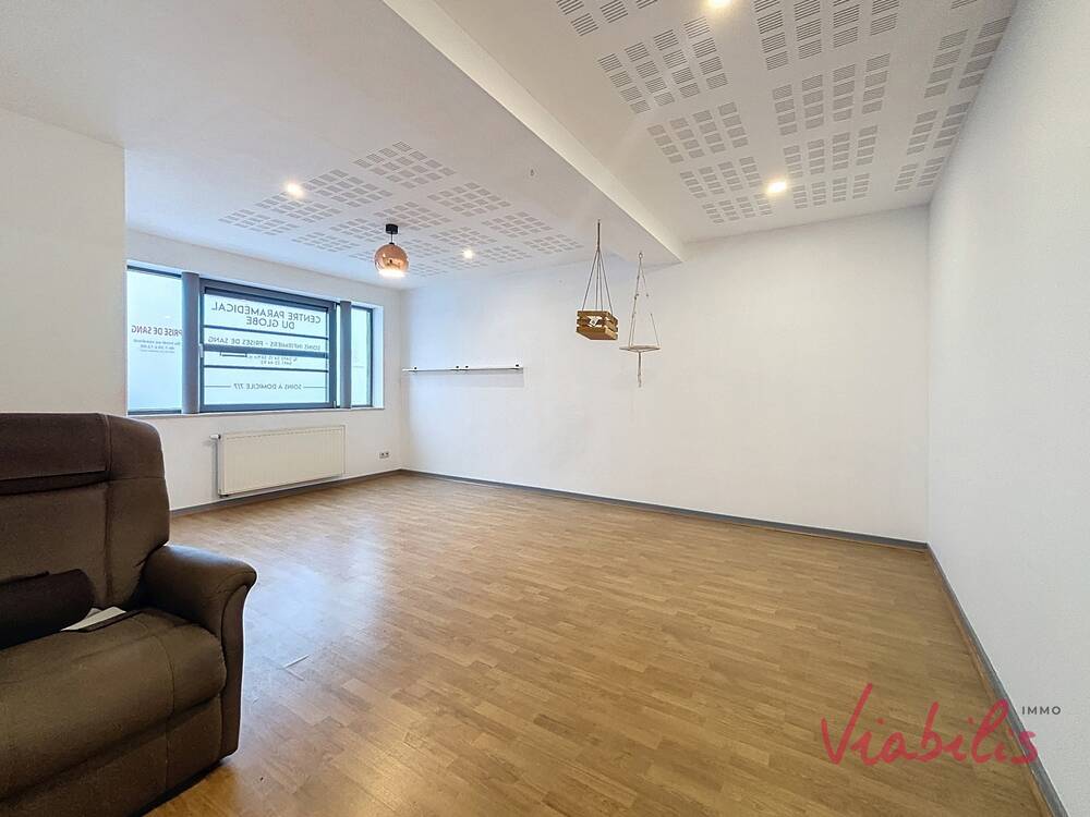 Handelszaak te koop in Ukkel 1180 375000.00€ slaapkamers 120.00m² - Zoekertje 453146