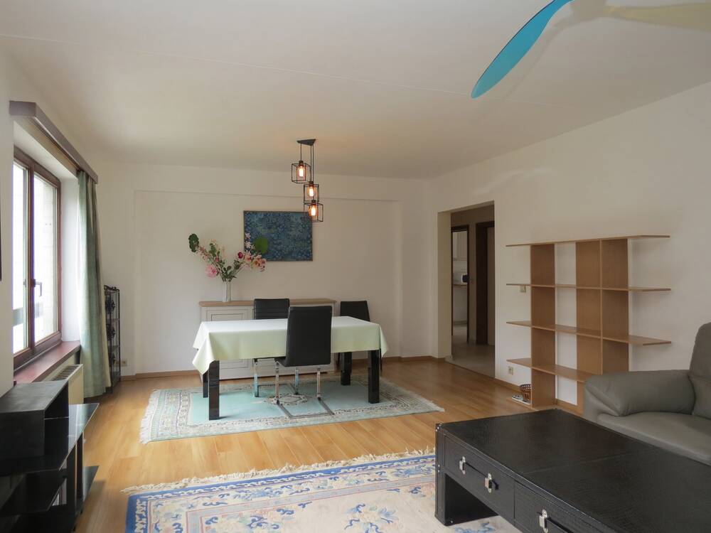 Appartement te  in Sint-Lambrechts-Woluwe 1200 1350.00€ 2 slaapkamers 102.00m² - Zoekertje 452726