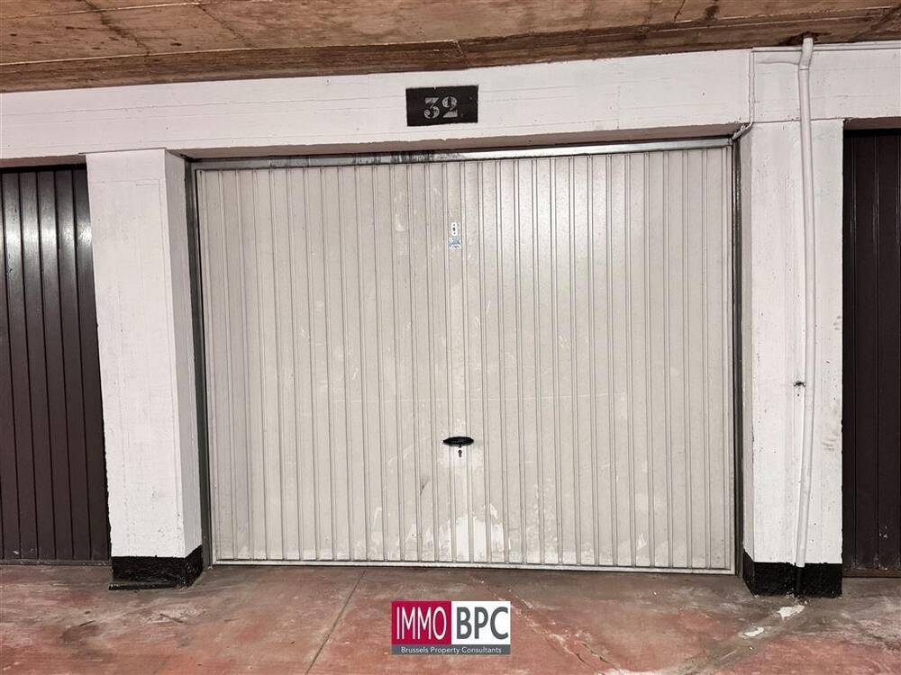 Box à vendre à Molenbeek-Saint-Jean 1080 25000.00€ chambres m² - annonce 453703