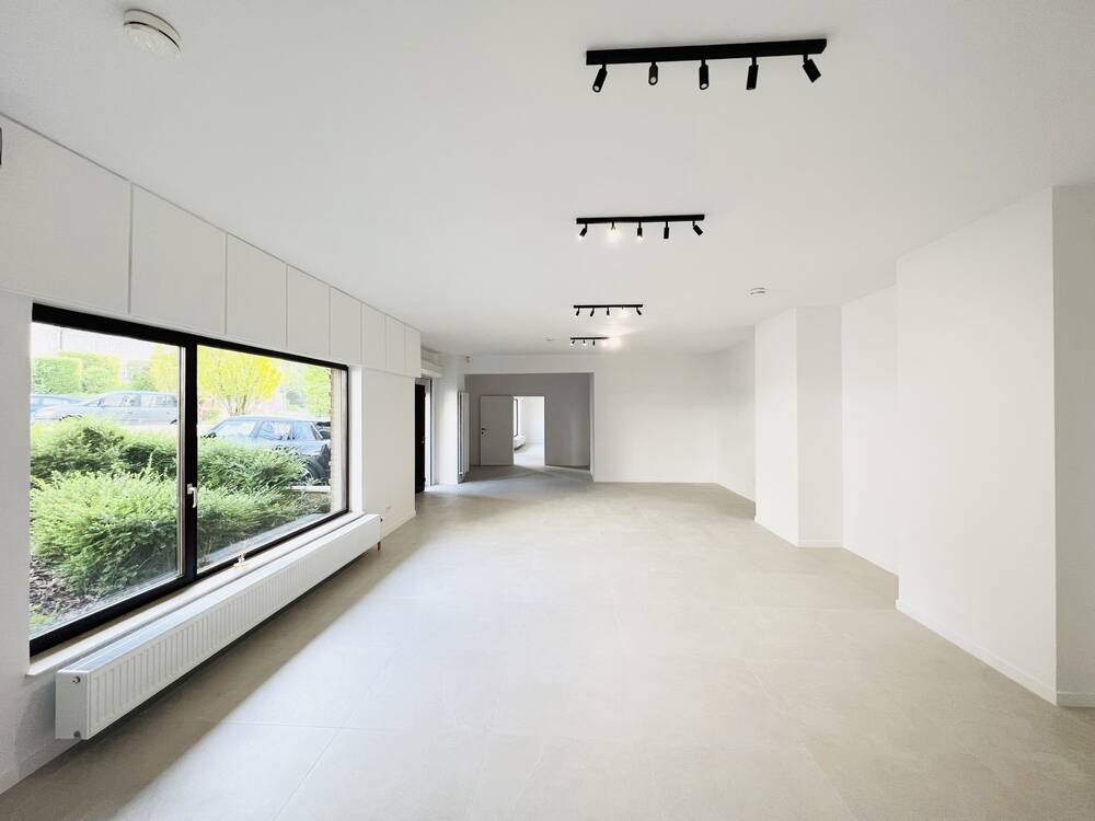 Commerce à louer à Woluwe-Saint-Pierre 1150 2500.00€  chambres 180.00m² - annonce 454720