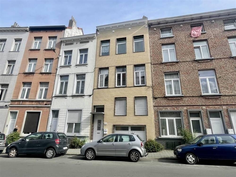 Huis te koop in Sint-Jans-Molenbeek 1080 530000.00€ 6 slaapkamers 311.00m² - Zoekertje 454981