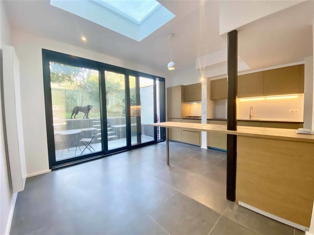 Benedenverdieping te huur in Ukkel 1180 1400.00€ 1 slaapkamers 74.00m² - Zoekertje 455276
