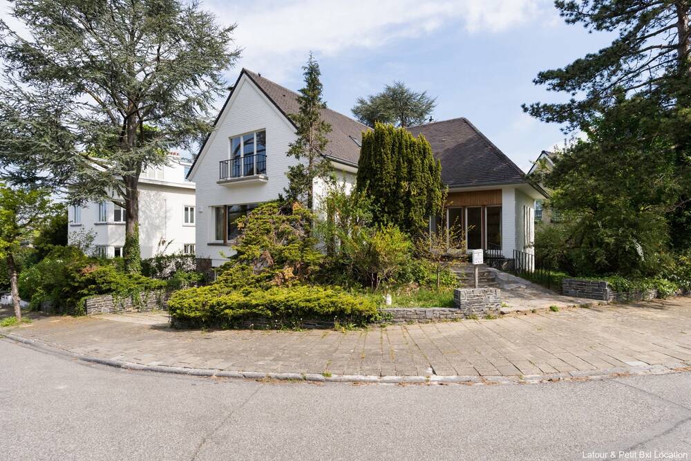 Huis te  huur in Ukkel 1180 4100.00€ 4 slaapkamers 250.00m² - Zoekertje 454447
