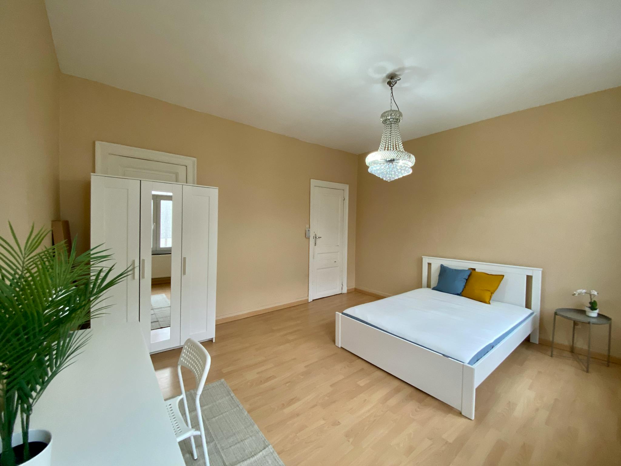 Appartement à louer à Saint-Josse-ten-Noode 1210 625.00€ 1 chambres 200.00m² - annonce 455775