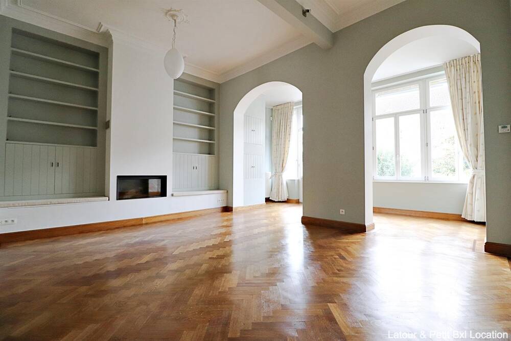 Maison à louer à Ixelles 1050 3270.00€ 4 chambres 288.00m² - annonce 455981