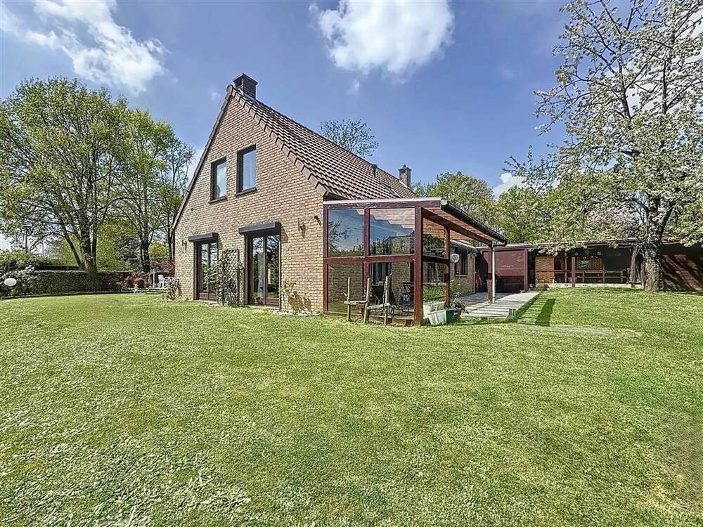 Villa te  in Rixensart 1330 580000.00€ 4 slaapkamers 160.00m² - Zoekertje 457528