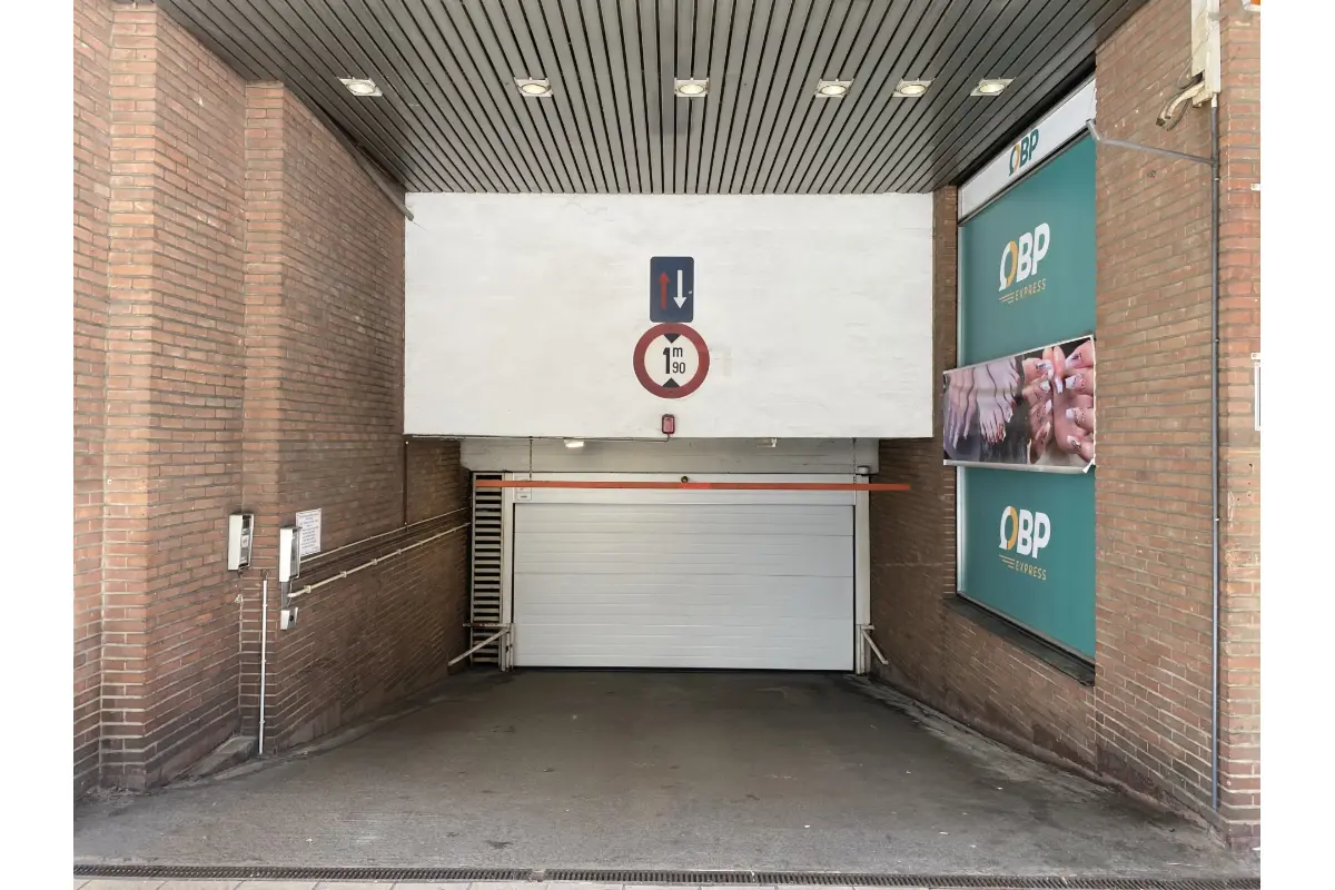 Parking te  koop in Sint-Gillis 1060 112500.00€  slaapkamers m² - Zoekertje 457329