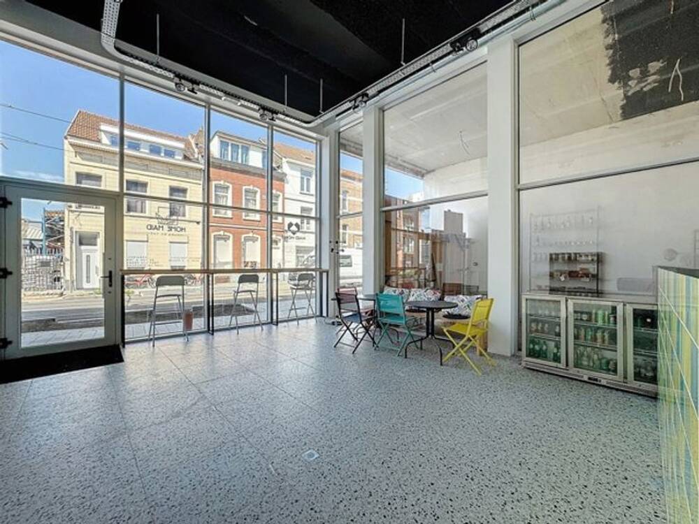 Handelszaak te huur in Vorst 1190 1800.00€ slaapkamers 112.00m² - Zoekertje 457571