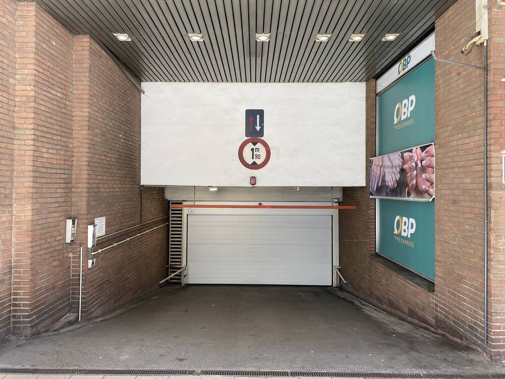 Parking & garage te koop in Sint-Gillis 1060 29000.00€ slaapkamers 12.50m² - Zoekertje 457327