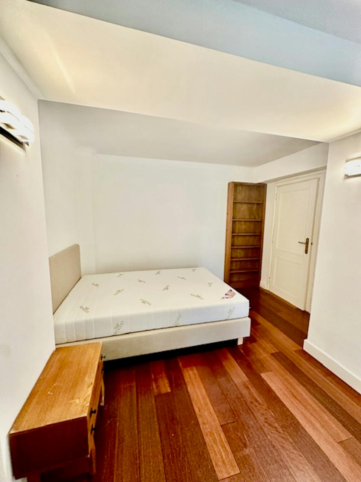 Appartement te  huur in Ukkel 1180 570.00€ 1 slaapkamers 500.00m² - Zoekertje 458203