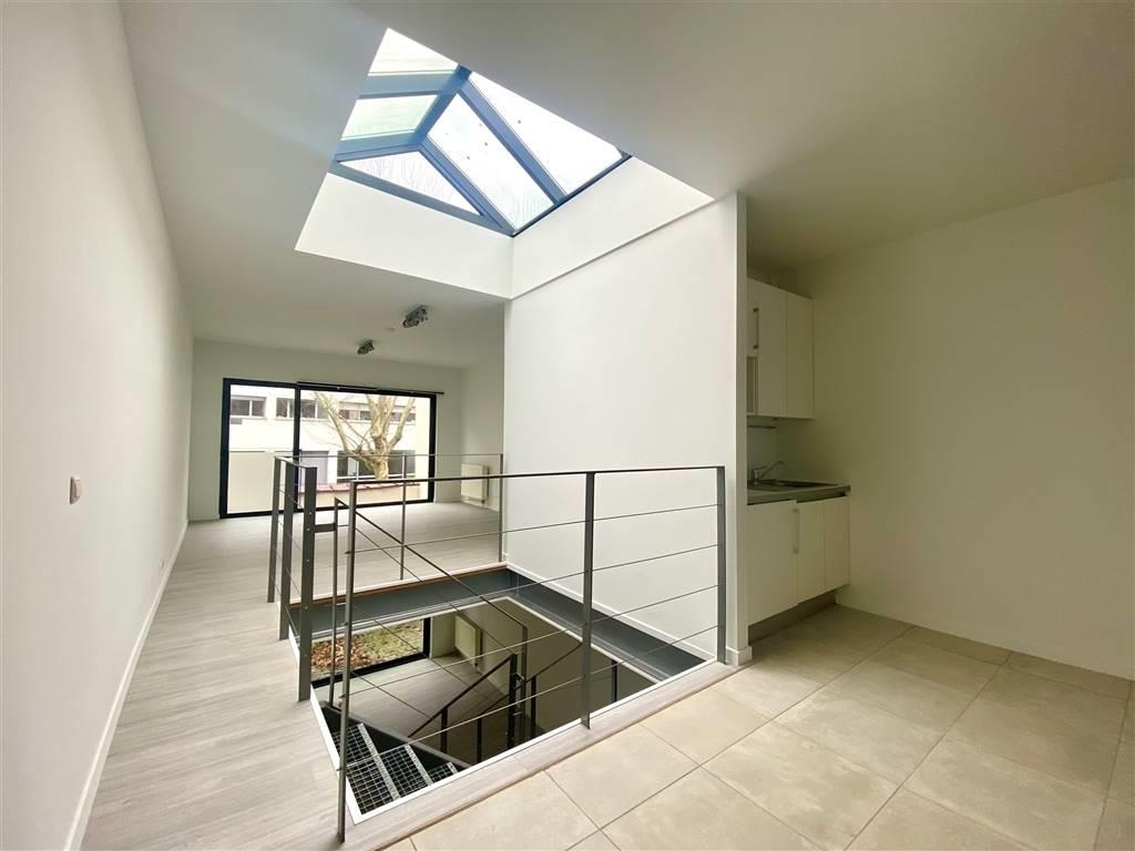 Appartement te  in Elsene 1050 370000.00€ 1 slaapkamers 132.00m² - Zoekertje 457203