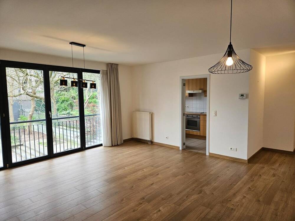 Appartement te  in Elsene 1050 1390.00€ 2 slaapkamers 80.00m² - Zoekertje 458796
