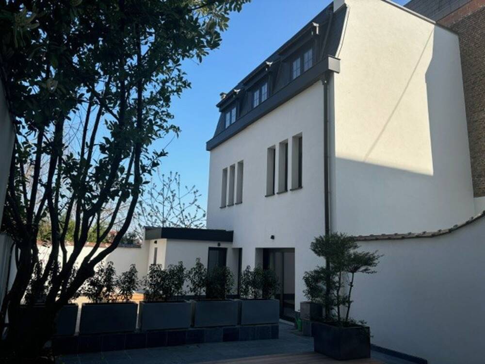 Maison à louer à Woluwe-Saint-Lambert 1200 2500.00€ 3 chambres 180.00m² - annonce 458494