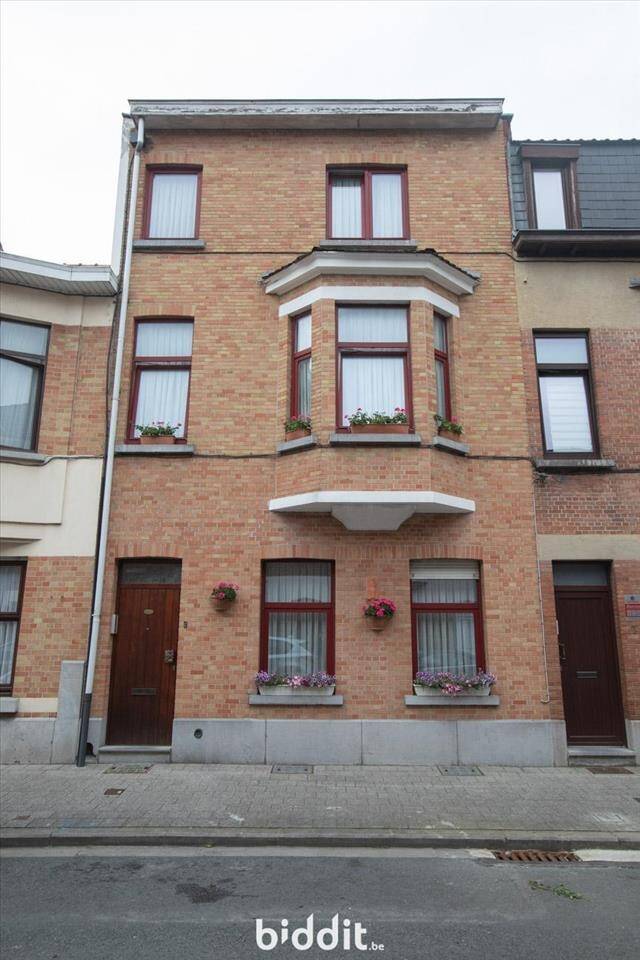 Maison à vendre à Berchem-Sainte-Agathe 1082 255000.00€ 3 chambres m² - annonce 458711