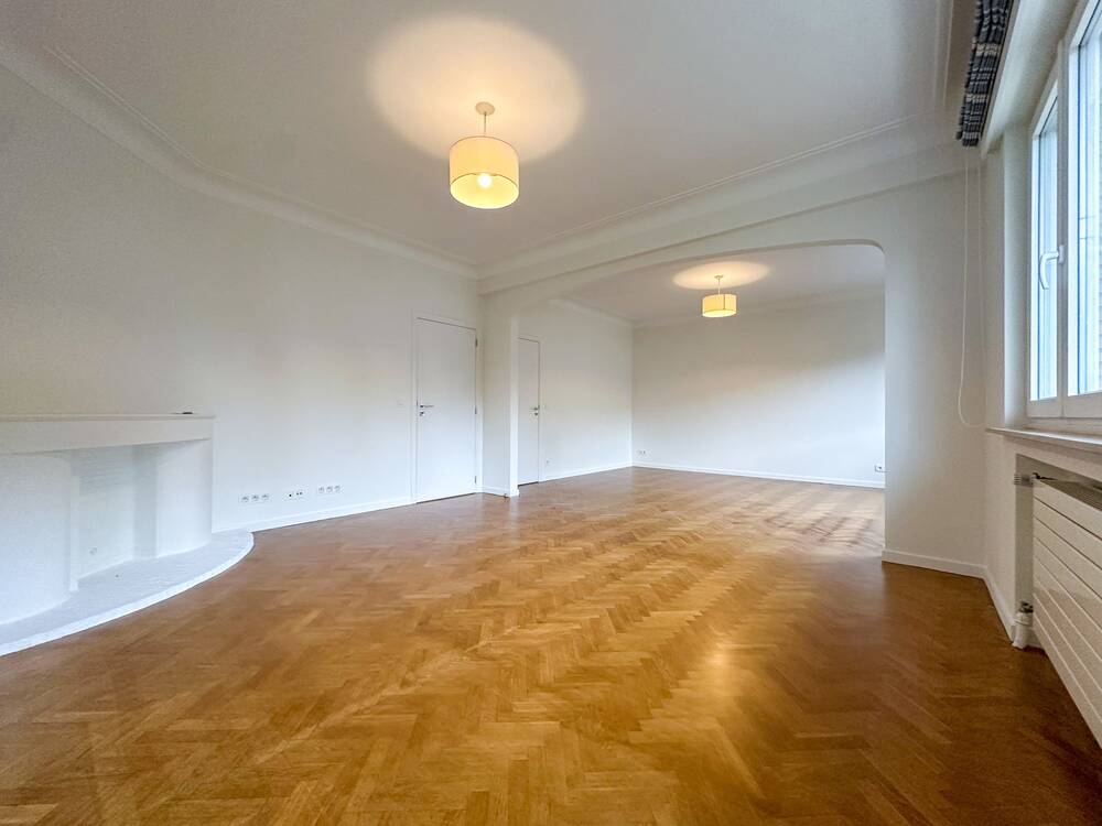 Appartement te  huur in Etterbeek 1040 1500.00€ 2 slaapkamers 100.00m² - Zoekertje 459539
