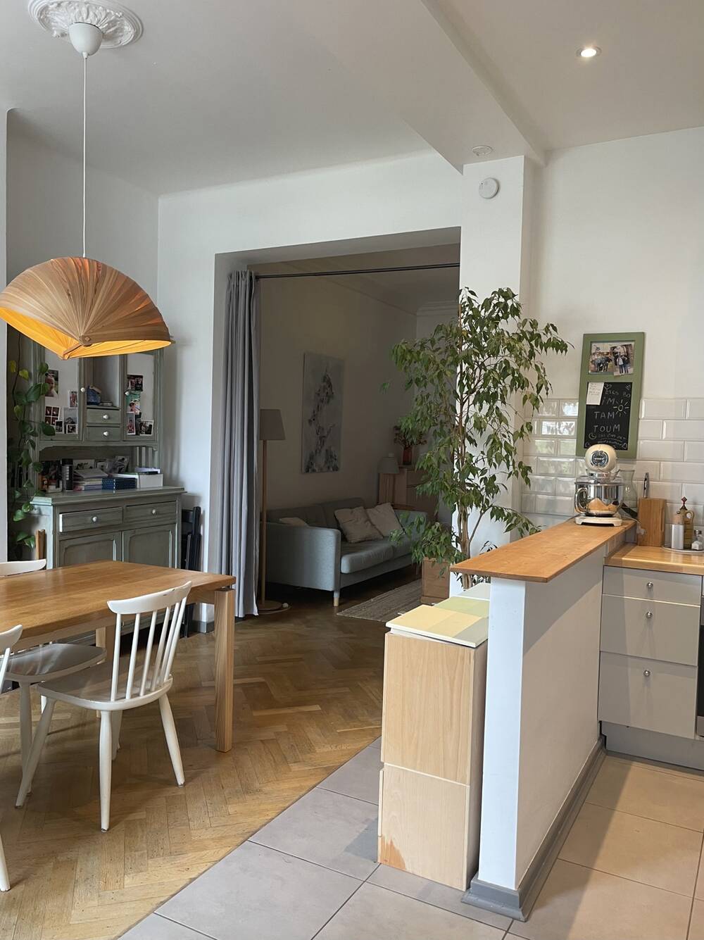 Appartement te  huur in Elsene 1050 1250.00€ 1 slaapkamers 75.00m² - Zoekertje 460330