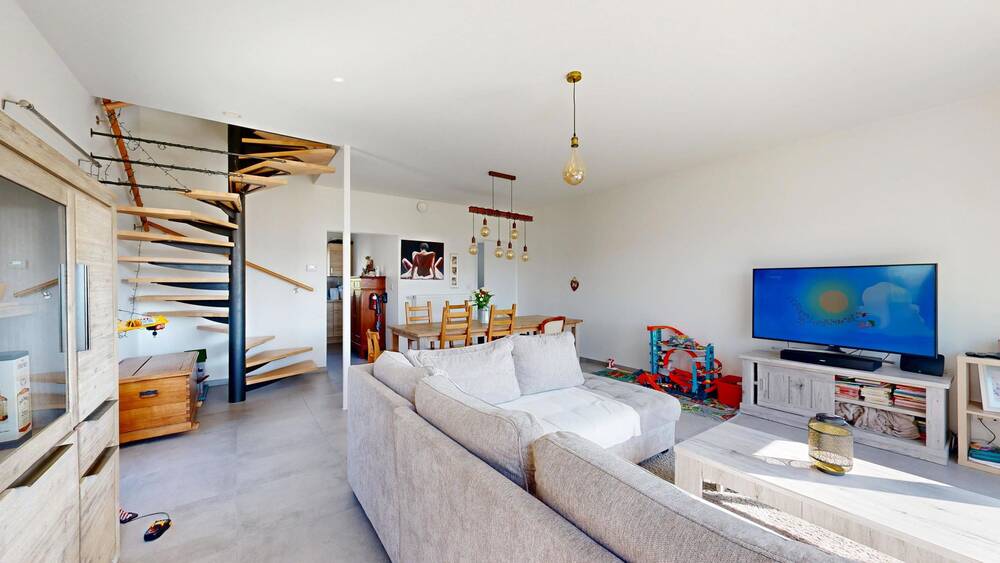 Duplex te huur in Hoei 4500 945.00€ 3 slaapkamers 122.00m² - Zoekertje 460375