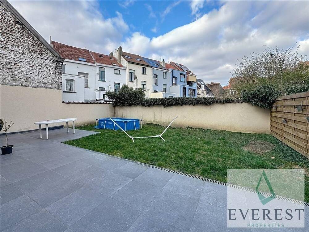 Appartement te  huur in Etterbeek 1040 2250.00€ 3 slaapkamers 170.00m² - Zoekertje 460939