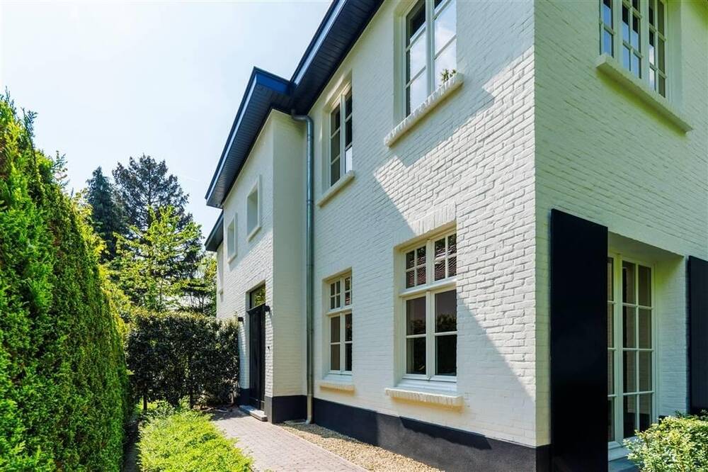 Villa à vendre à Brasschaat 2930 1375000.00€ 4 chambres 352.00m² - annonce 462605