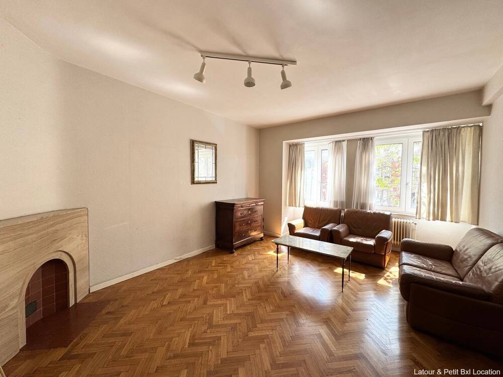 Appartement à louer à Schaerbeek 1030 1200.00€ 1 chambres 76.00m² - annonce 462505