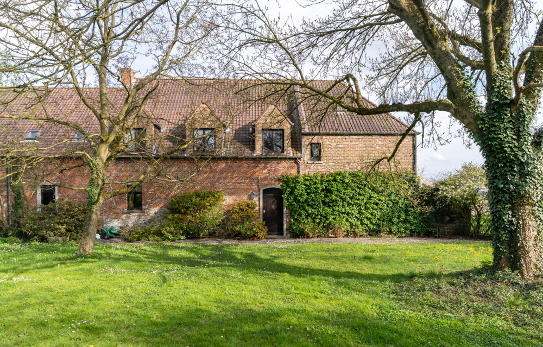 Huis te in Céroux-Mousty 1341 995000.00€ 7 slaapkamers 452.00m² - Zoekertje 462645