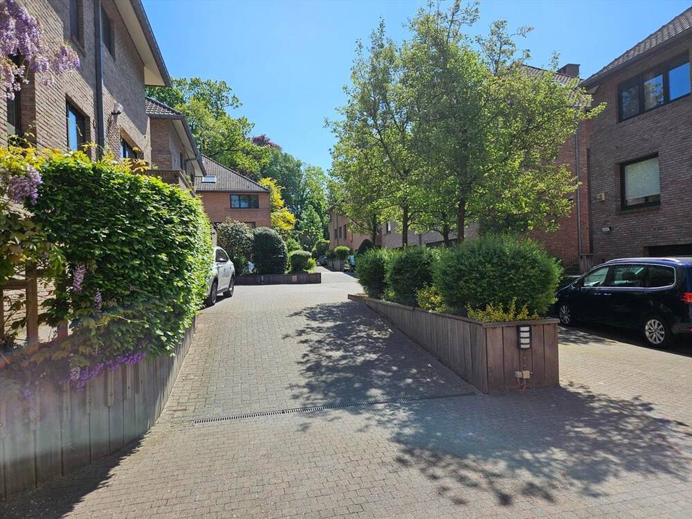 Appartement te  huur in Ukkel 1180 2150.00€ 2 slaapkamers 187.00m² - Zoekertje 462181
