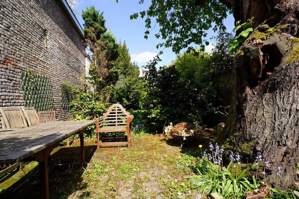Huis te  koop in Elsene 1050 1095000.00€ 8 slaapkamers 445.00m² - Zoekertje 462728