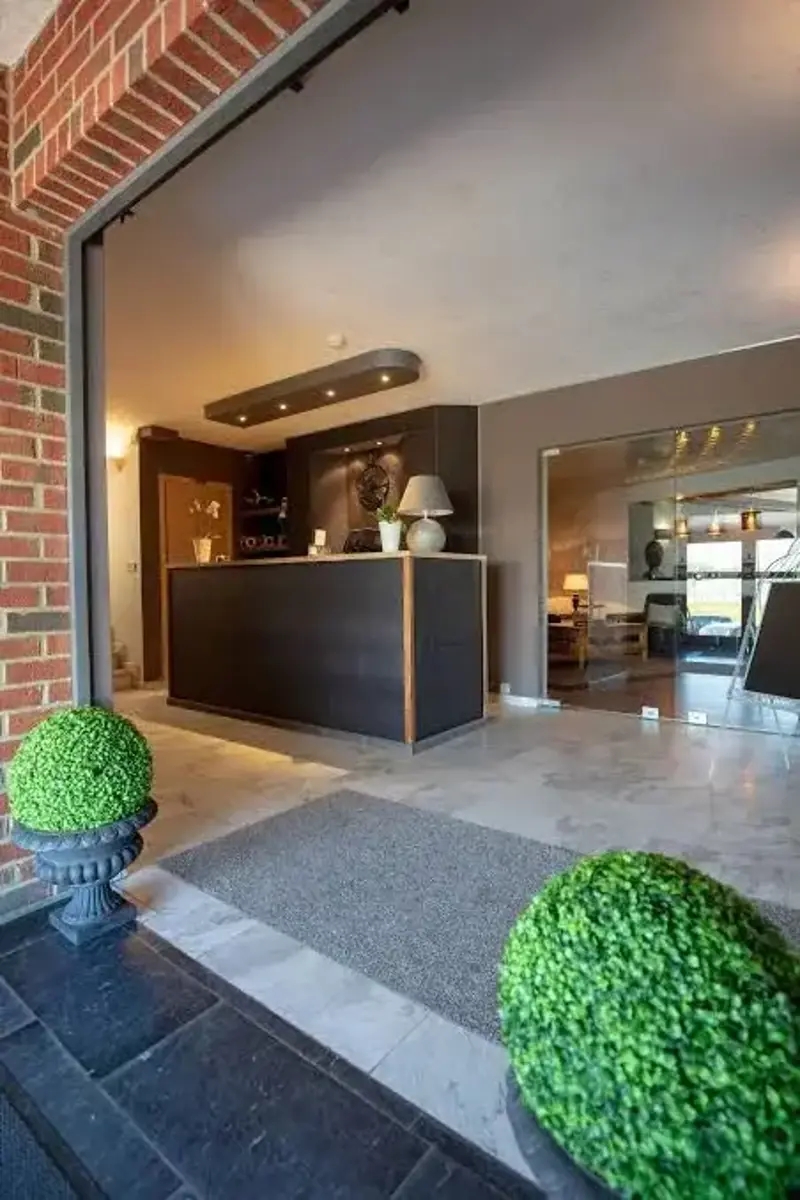 Commerce à vendre à Gosselies 6041 2240000.00€  chambres 1100.00m² - annonce 462550