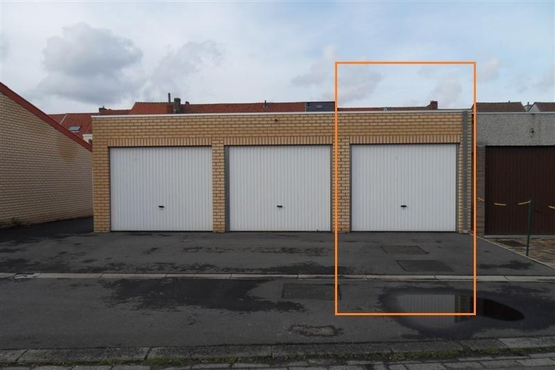 Parking & garage te huur in Assebroek 8310 95.00€ slaapkamers m² - Zoekertje 462428