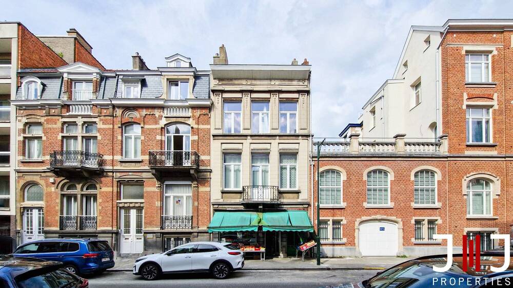 Appartement à vendre à Woluwe-Saint-Pierre 1150 495000.00€ 6 chambres 235.00m² - annonce 462117