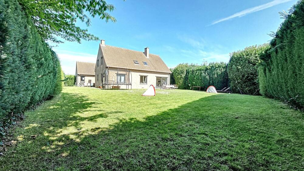 Villa te  huur in Waterloo 1410 2300.00€ 4 slaapkamers 290.00m² - Zoekertje 463665
