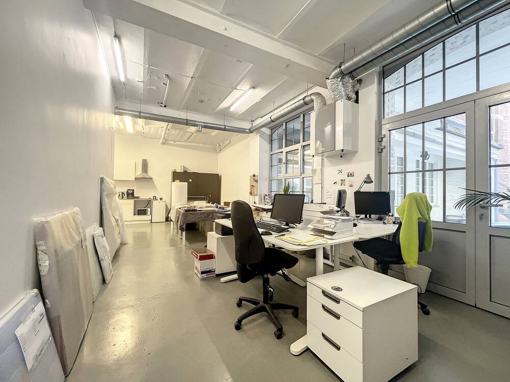 Handelszaak te  huur in Brussel 1000 2500.00€  slaapkamers 600.00m² - Zoekertje 463450