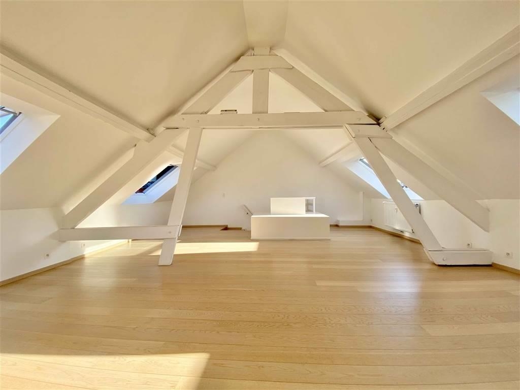 Appartement te huur in Elsene 1050 1600.00€ 2 slaapkamers 128.00m² - Zoekertje 463577