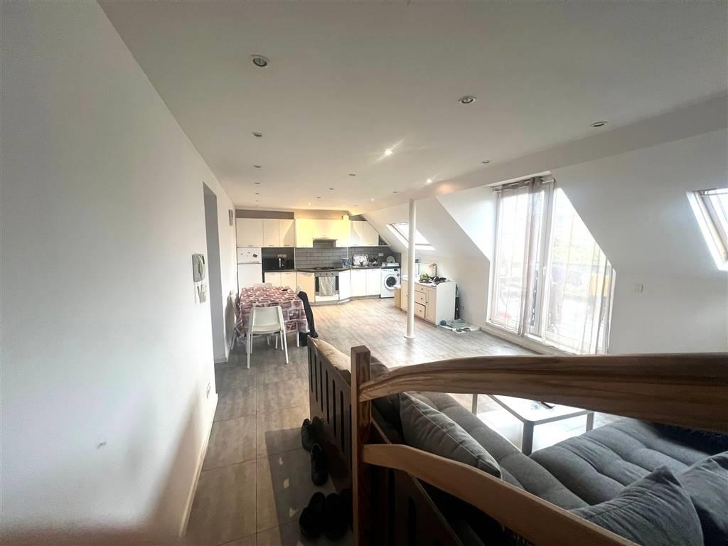 Penthouse te koop in Sint-Joost-ten-Node 1210 239000.00€ 3 slaapkamers 85.00m² - Zoekertje 463647