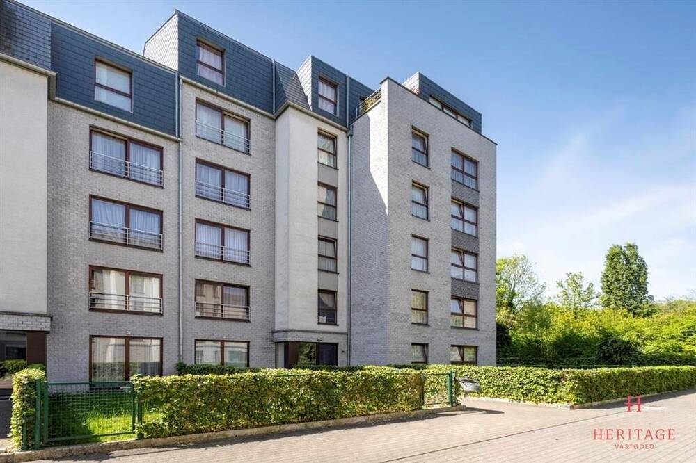 Appartement te koop in Sint-Jans-Molenbeek 1080 229000.00€ 2 slaapkamers 81.00m² - Zoekertje 463271