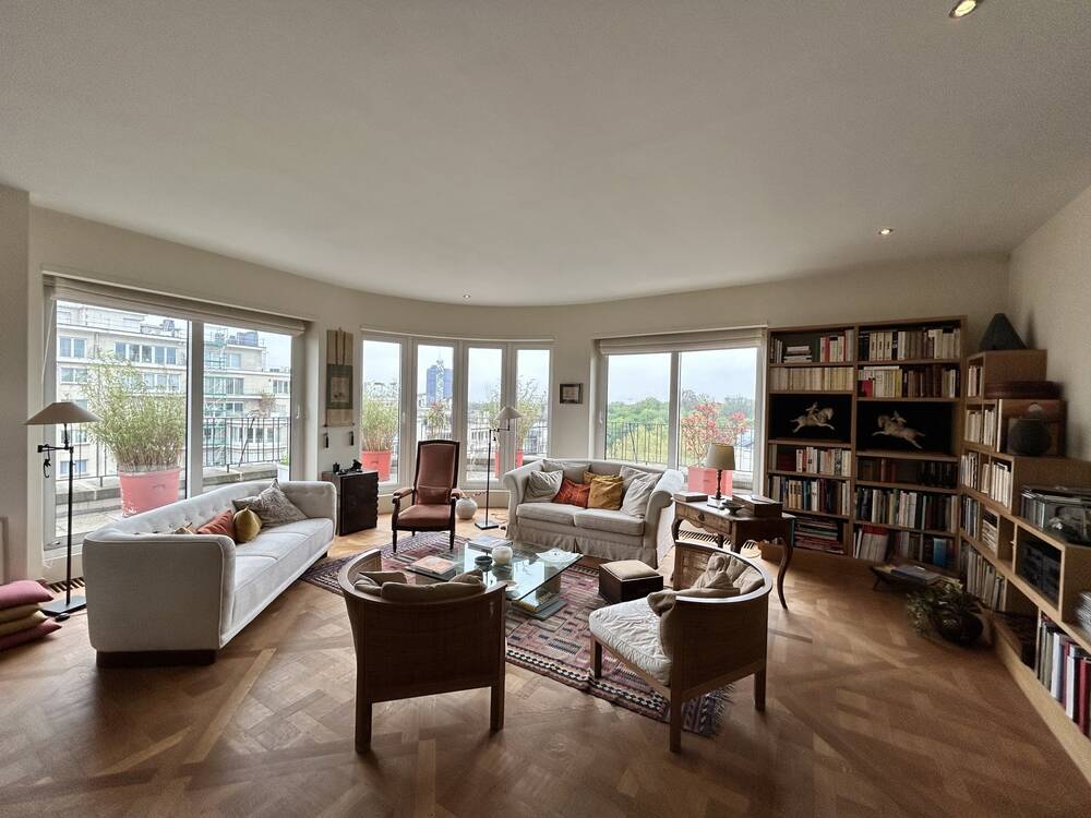 Appartement te  huur in Ukkel 1180 3265.00€ 3 slaapkamers 190.00m² - Zoekertje 463478