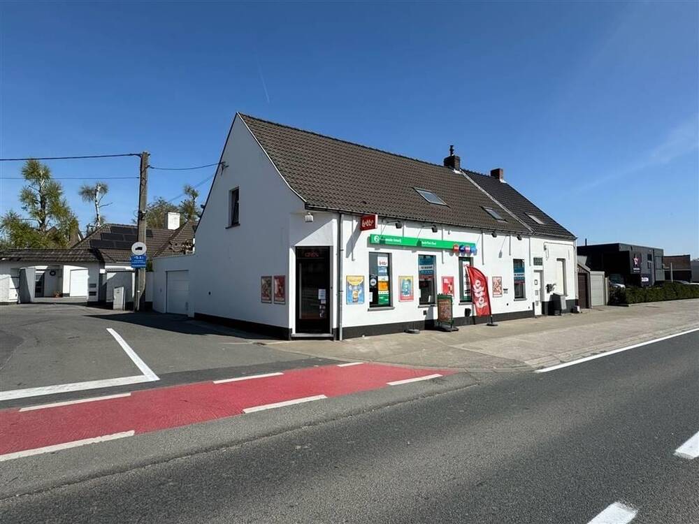 Immeuble mixte à vendre à Hulste 8531 299000.00€ 2 chambres 216.00m² - annonce 463251