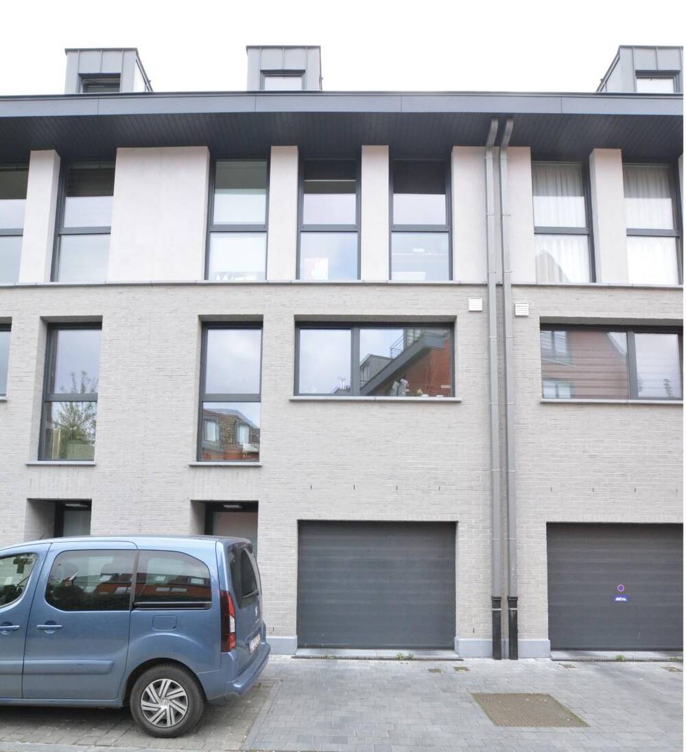 Maison à louer à Uccle 1180 2950.00€ 4 chambres 206.00m² - annonce 464324