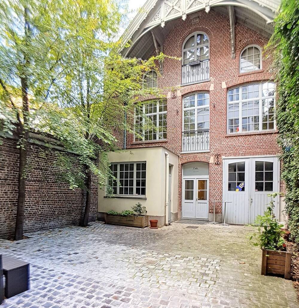 Handelszaak te huur in Sint-Gillis 1060 1800.00€ slaapkamers 150.00m² - Zoekertje 465954