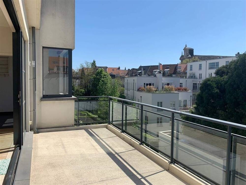 Appartement à à Saint-Gilles 1060 1950.00€ 3 chambres 122.00m² - annonce 465354