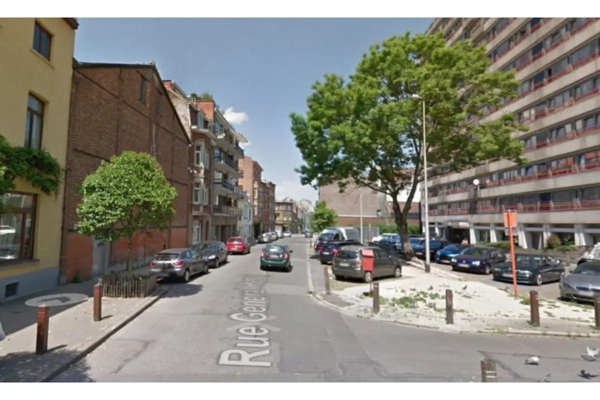 Commerce à louer à Etterbeek 1040 2000.00€  chambres 200.00m² - annonce 465429